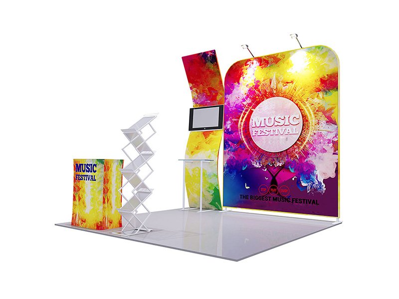 Stand vu sous un autre angle avec plusieurs surfaces graphiques coordonnées.
